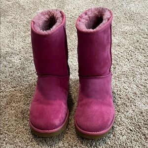 UGG Pink Shearling-Lined Winter Boots (Short)